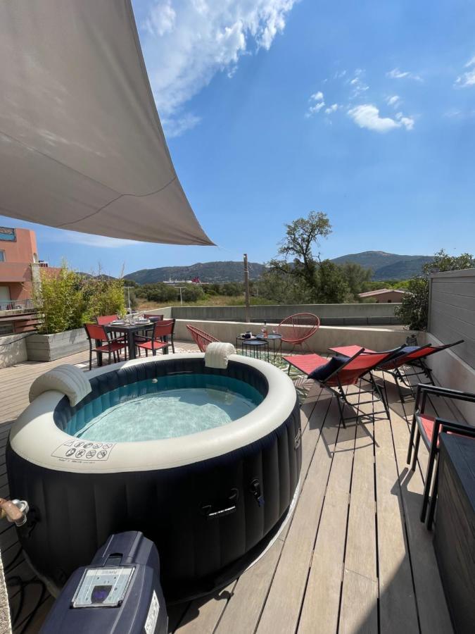 Superbe Appartement Sur Le Port, Jacuzzi, Piscine Порто-Векио Екстериор снимка