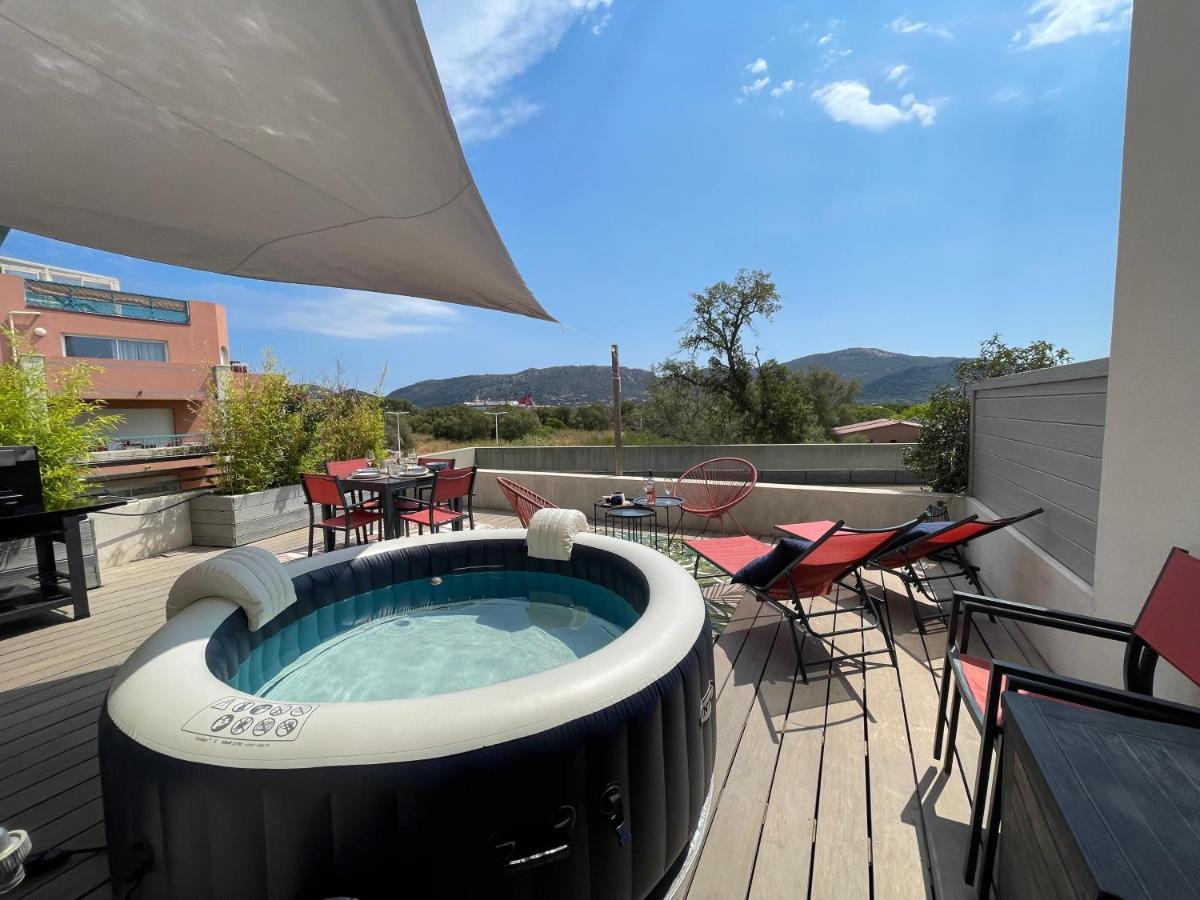 Superbe Appartement Sur Le Port, Jacuzzi, Piscine Порто-Векио Екстериор снимка